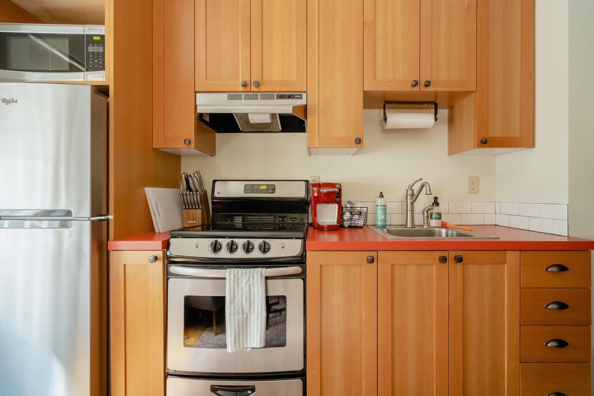Holiday home Collection - Quirky Micro - Foodies, Artists, Coffee Lovers Portland