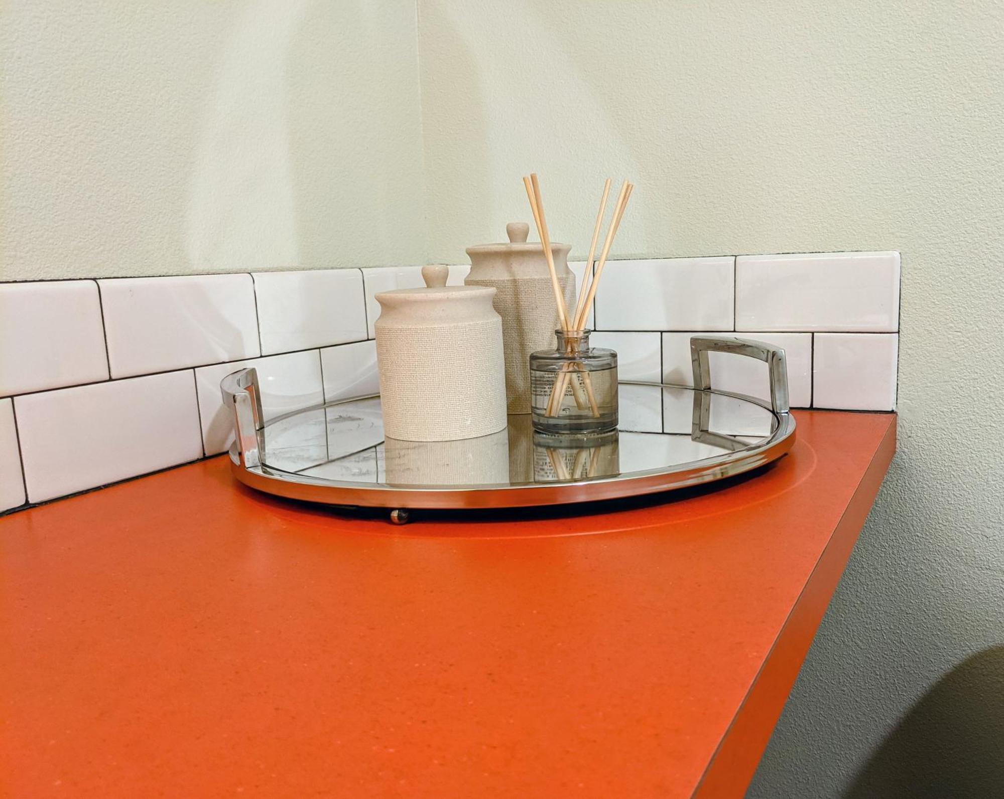 Collection - Quirky Micro - Foodies, Artists, Coffee Lovers Holiday home *
